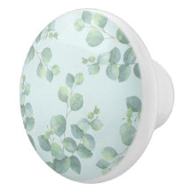 ソフトグリーン淡い色のセラミックノブ上のブランチ