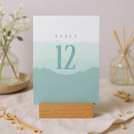 ソフトグリーン結婚の山のテーブル番号記号 招待状