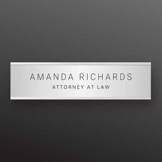 ソフトグレーのサテングラデーション名とタイトル サインプレート