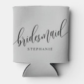 ソフトグレーのブライドメイモダンドスクリプト 缶クーラー (正面)