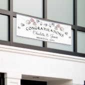 ソフトスコティッシュヘザー – 結婚のハート 横断幕 (ビルの外側)