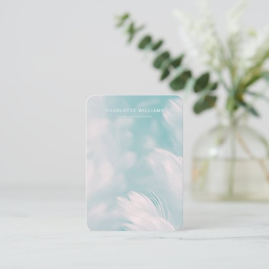 ソフトティール（緑がかった色）花びらジュエリーディスプレイカード 名刺 (スタンド正面)