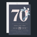 ソフトネイビー赤面ブルーフローラ70TH ANY AGE誕生日 招待状<br><div class="desc">これもし以上のカスタマイズやその他の一致する項目が必要な場合は、感じyellowfebstudio@gmail.comでお気軽にご連絡ください</div>