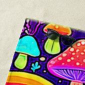 ソフトネオン：マンガのキノコのパッチ ビーチタオル (インサイチュ)