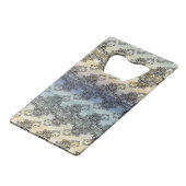 ソフトパステルウェーブの上にブラックレース クレジットカード栓抜き (裏面アングル)