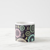 ソフトパステルピンクとティール（緑がかった色）フラワーヴィンテージボタニカL エスプレッソカップ (正面)