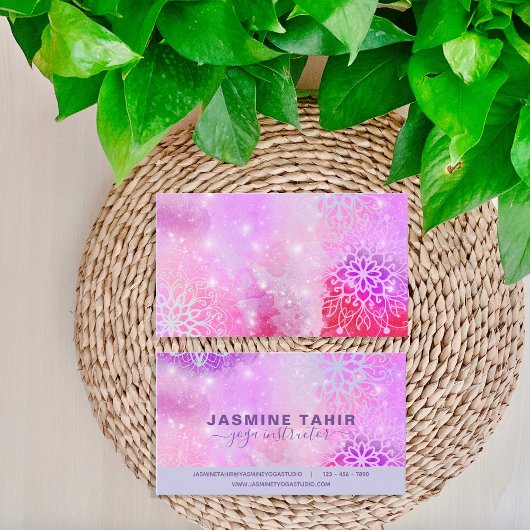 ソフトパステルピンクマレースのようダラアートヨガインストラクター 名刺