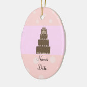 ソフトピンクとチョコレー結婚トのケーキ セラミックオーナメント (左)