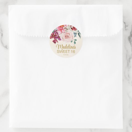 ソフトピンクとバーガンディーの花束のスイート16ステッカー ラウンドシール (バッグ)