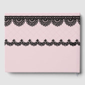 ソフトピンクのカスタムウェディングにブラックレース ゲストブック (裏面)