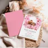 ソフトピンクのフローラ眠っているテディベア赤ちゃんシャワー 招待状