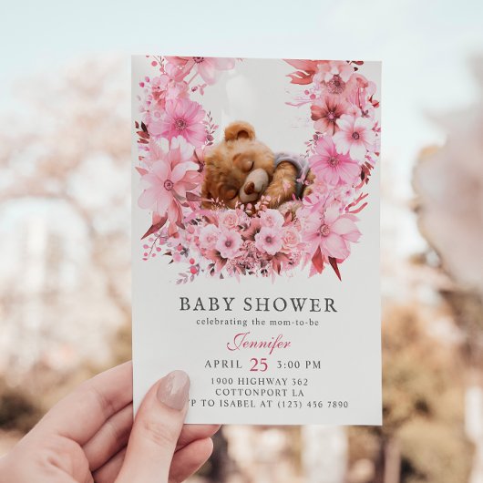 ソフトピンクのフローラ眠っているテディベア赤ちゃんシャワー 招待状