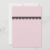 ソフトピンクのブラックレースカスタム日付を保存 招待状 (裏面)