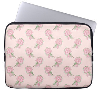 ソフトピンクの花柄 | ロマンティックフラワー ラップトップスリーブ