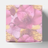 ソフトフラワーのハート型サプライズボックス おしゃれなバレンタインギフト フェイバーボックス (上部)