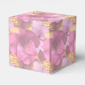 ソフトフラワーのハート型サプライズボックス おしゃれなバレンタインギフト フェイバーボックス (裏面サイド)