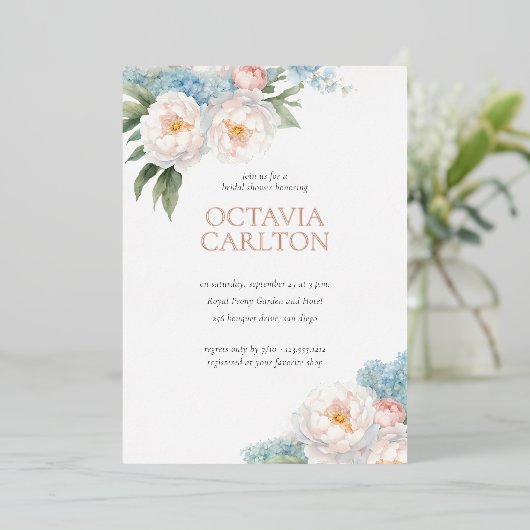 ソフトブルーとピンクの花クラシックブライダルシャワー 箔招待状 (立ち正面)