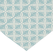 ソフトブルーろうけつ染めパターン ショートテーブルランナー (コーナー)