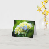 ソフトブルーアジサイの花の写真メモ カード (黄色い花)