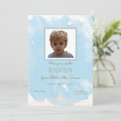 ソフトブルーバプテスマ招待状と金ゴールドアクセント 招待状 (スタンド正面)