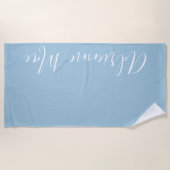 ソフトブルー単パーソナライズされた位 ビーチタオル (正面)