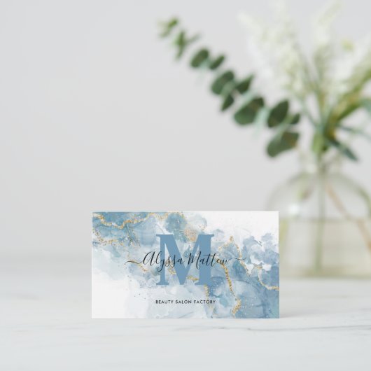 ソフトブルー金ゴールドグリッターモノグラム名イニシャル 名刺 (スタンド正面)