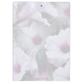 ソフトホワイトおよびピンクペチュニアクリップボード クリップボード (裏面)