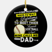 ソフトボお気に入りのールプレーヤーがパパと呼ぶ父の セラミックオーナメント (裏面)