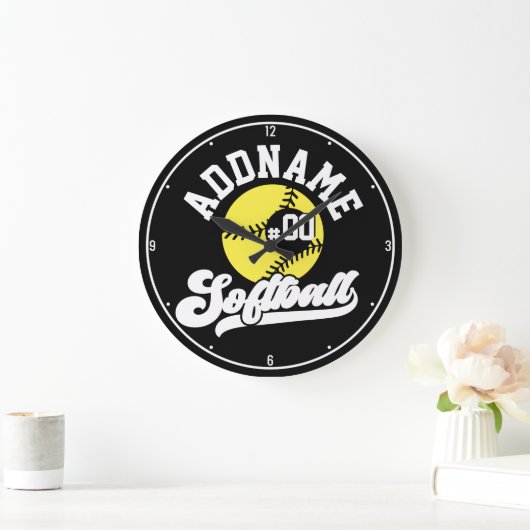 ソフトボパーソナライズされたールプレーヤーの名前の追加レトロチーム ラージ壁時計 (ホーム)