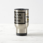 ソフトボールのコーチのギフトのアイディアのパーソナライズなチーム写真 トラベルマグ (中央)