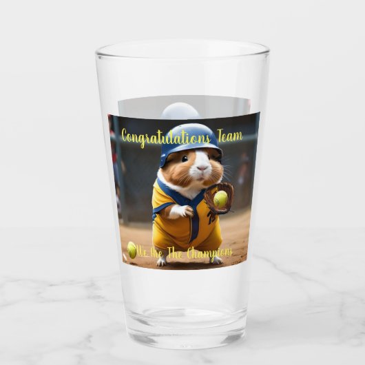 ソフトボールのスーパースター:モルモットのすごいゲーム。 タンブラーグラス (正面)