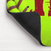 ソフトボールの黄色く速いモノグラムのイニシャルのマウスパッド マウスパッド (コーナー)