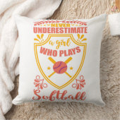 ソフトボールを持つ女の子を決して過小評価しな遊いこと クッション (ブランケット)