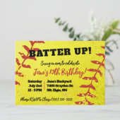 ソフトボールイエローとレッドの子供の誕生日パーティー 招待状 (スタンド正面)