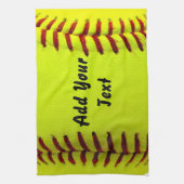 ソフトボールイエローソフトボールのスポーツチームコーチ キッチンタオル (縦)