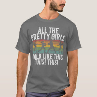 ソフトボール大会 すべての美少女がこのように歩く Tシャツ