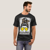 ソフトボール母の人生ヒョウと汚いバンプレーと Tシャツ (正面フル)