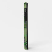 ソフトライムグリーンに舞う紫色のトンボ Case-Mate iPhoneケース (裏面/左)