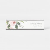 ソフト微妙洗色赤面ピンクフローラ束 デスクネームプレート (正面)