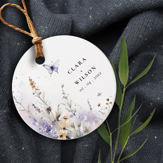 ソフト薄紫ワイルドフラワーバタフライ庭園の結婚式 フェイバータグ