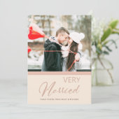 ソフト赤面バラピンククリスマス非常に結婚した写真 シーズンカード (スタンド正面)