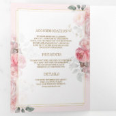ソフト赤面ピンクのフローラ金ゴールド結婚すべて 三つ折り招待状 (内部最初)