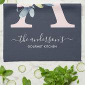 ソフト赤面ブルーネイビーフローラアルファベット文字A キッチンタオル (折り畳み)