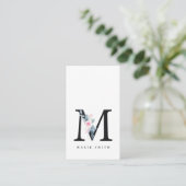 ソフト赤面ブルーフローラアルファベット名M 名刺 (スタンド正面)