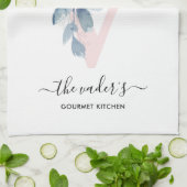 ソフト赤面ブルーホワイトフローラアルファベットV キッチンタオル (折り畳み)