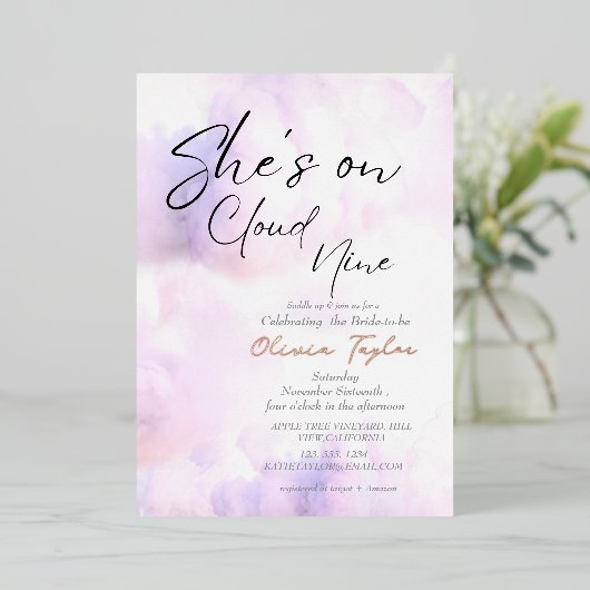 ソフトShe's on cloud 9バラ金ゴールドブライダルシャワー 箔招待状 (立ち正面)