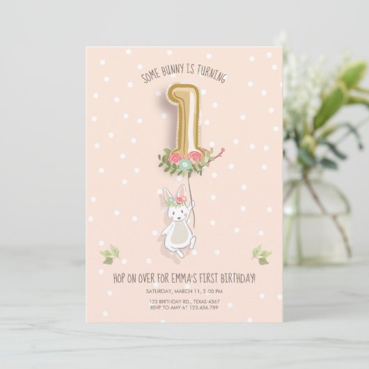 ソフバニー誕生日招待状ガールファーストピンク 招待状 (スタンド正面)