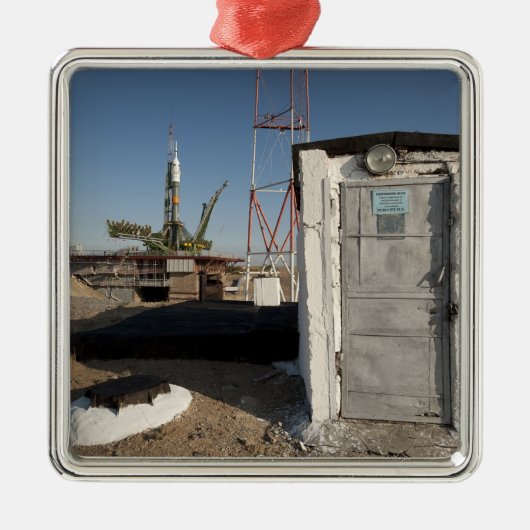 ソユーズロケット到着直後2 メタルオーナメント (正面)