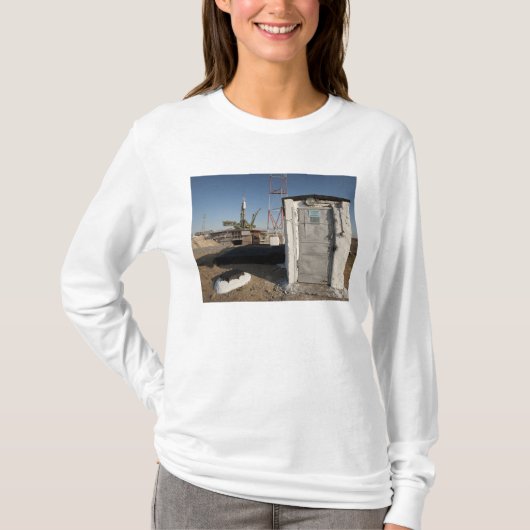ソユーズロケット到着直後2 Tシャツ (正面)