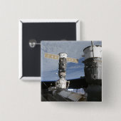 ソユーズロシアのとプログレスの宇宙船 缶バッジ (正面&裏面)